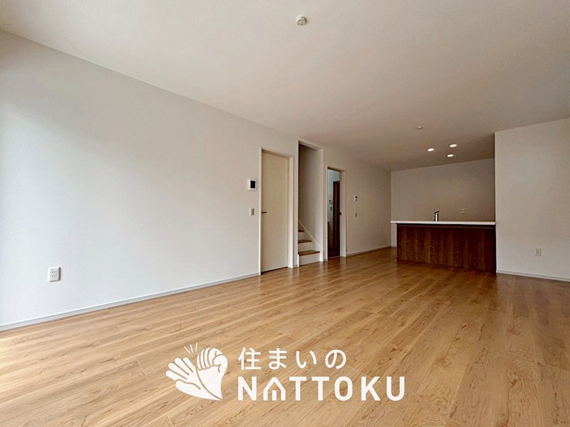 京都市伏見区醍醐古道町　第1期　2号地 内観写真（リビング）