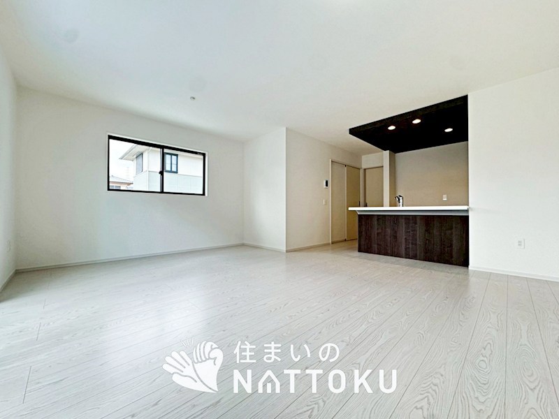 堺市北区南花田町　第1期　2号地 内観写真（リビング）