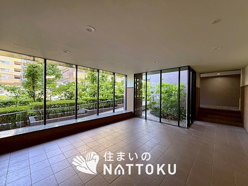 ステイツ枚方・長尾ヒルズ 共用部写真（ロビー）