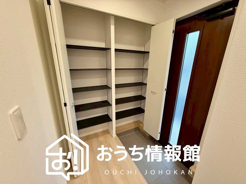 鈴鹿市長太栄町　第4期　2号地  現地写真（玄関）