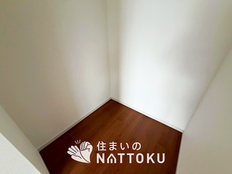 京都市右京区太秦上ノ段町　第2期　1号地 内観写真（収納）