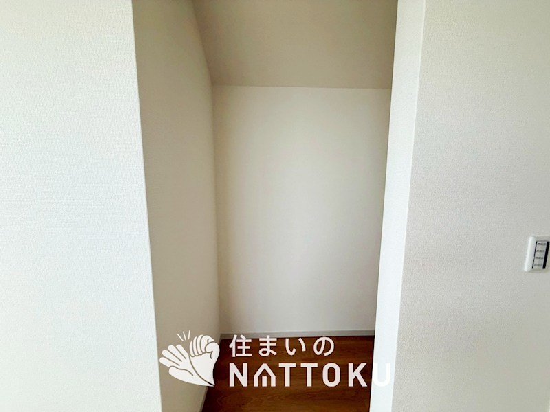 京都市右京区太秦上ノ段町　第2期　2号地 内観写真（収納）