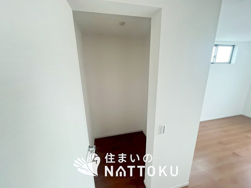 高槻市西冠　第1期　 内観写真（収納）