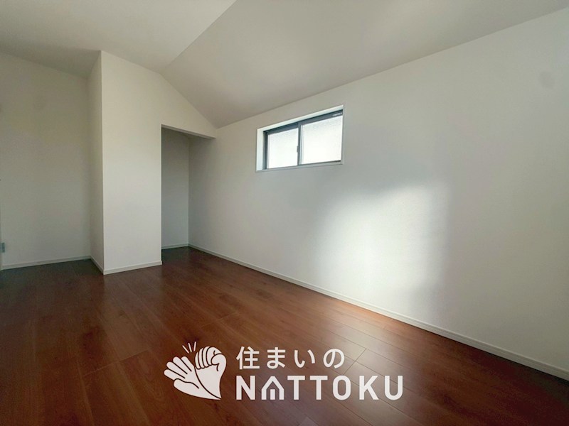 高槻市東上牧　第2期　2号地 内観写真（リビング以外の居室）
