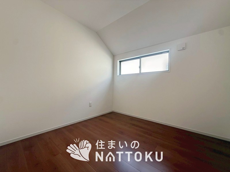 高槻市東上牧　第2期　2号地 内観写真（リビング以外の居室）