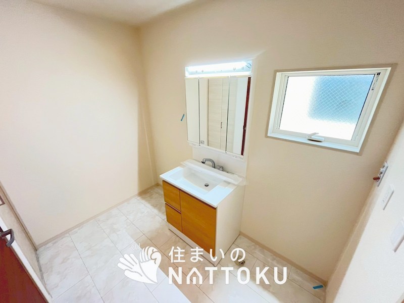 枚方市甲斐田新町　2号地 内観写真（洗面台・洗面所）