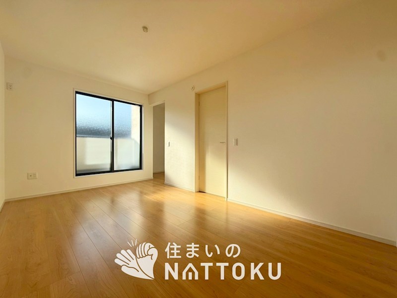 京都市北区上賀茂本山　第1期　8号地 内観写真（リビング以外の居室）