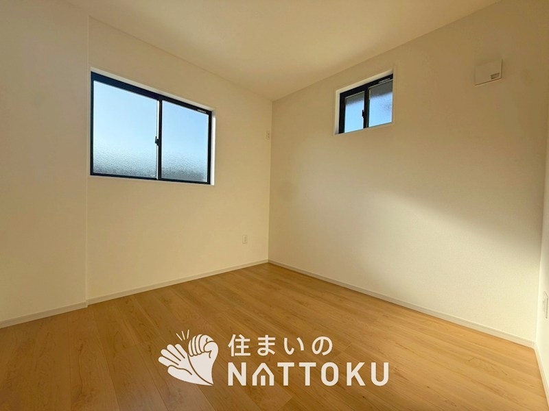 京都市北区上賀茂本山　第1期　8号地 内観写真（リビング以外の居室）