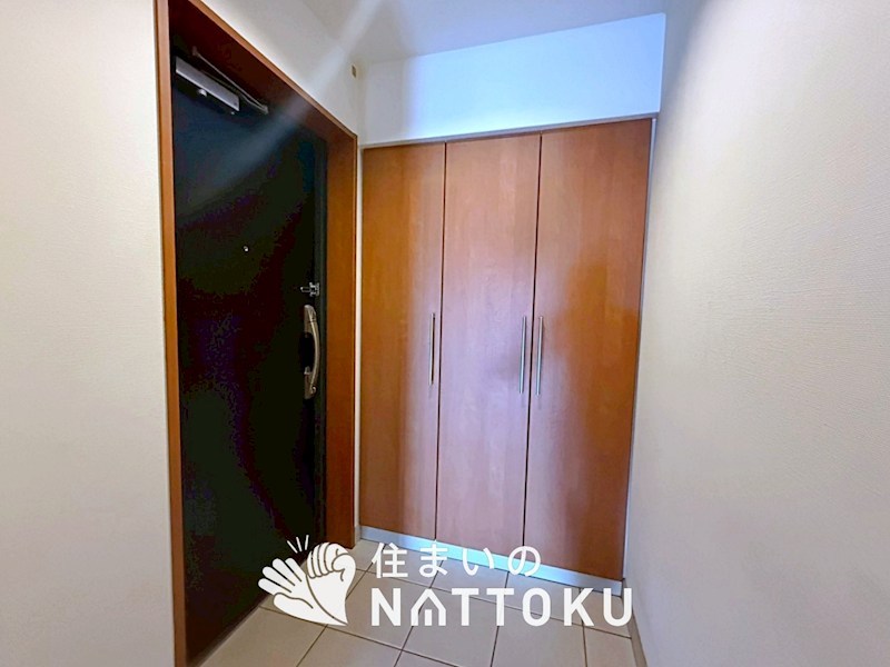 デュアル香里ケ丘八丁目 現地写真（玄関）