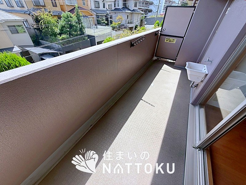 デュアル香里ケ丘八丁目 現地写真（バルコニー）