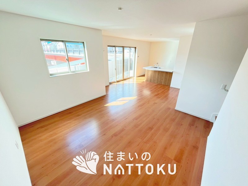 長岡京市滝ノ町　第3期　2号地 内観写真（リビング）