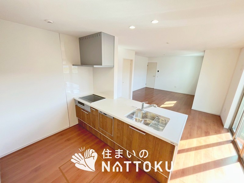 長岡京市滝ノ町　第3期　2号地 内観写真（キッチン）