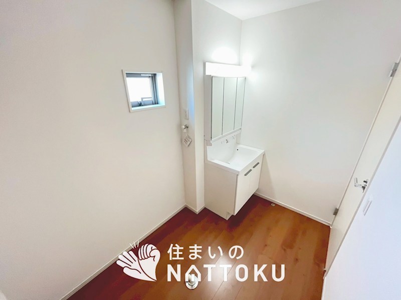 長岡京市滝ノ町　第3期　2号地 内観写真（洗面台・洗面所）
