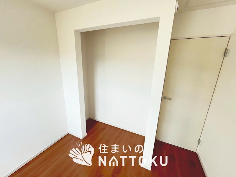 長岡京市滝ノ町　第3期　2号地 内観写真（収納）