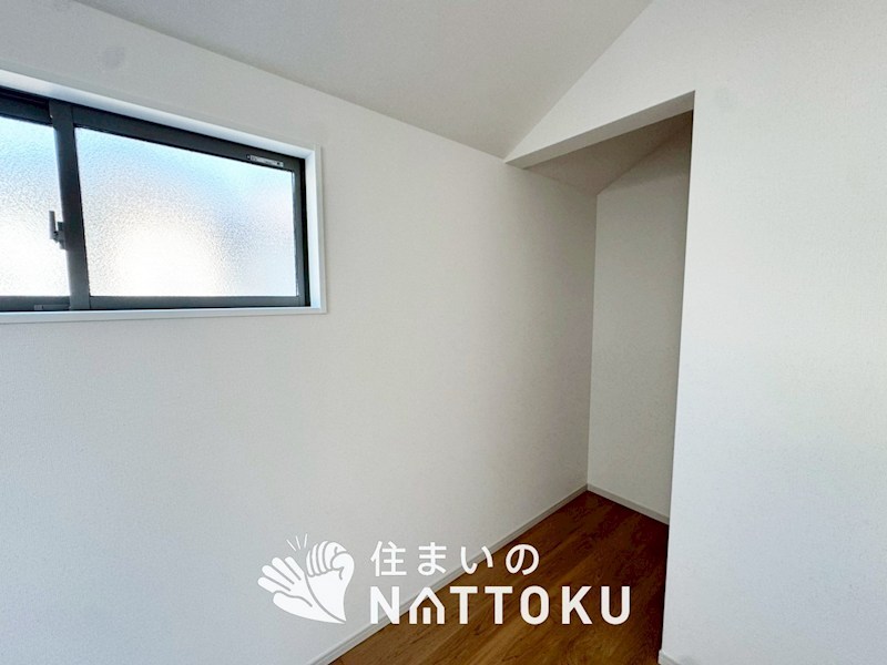 城陽市寺田宮ノ谷　第2期　1号地 内観写真（収納）
