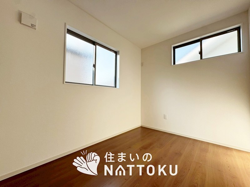 城陽市寺田宮ノ谷　第2期　2号地 内観写真（リビング以外の居室）