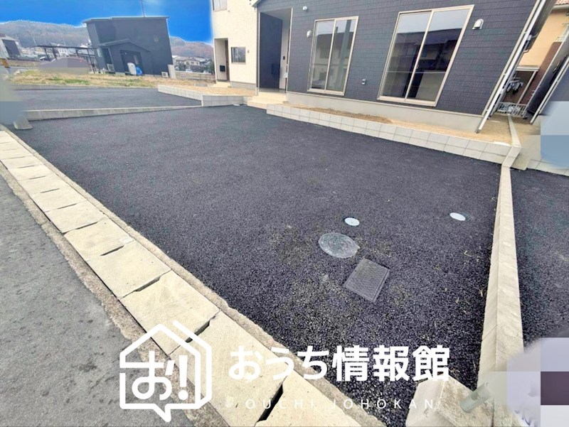 瑞浪市下沖町　第4期　2号棟 現地写真（駐車場）