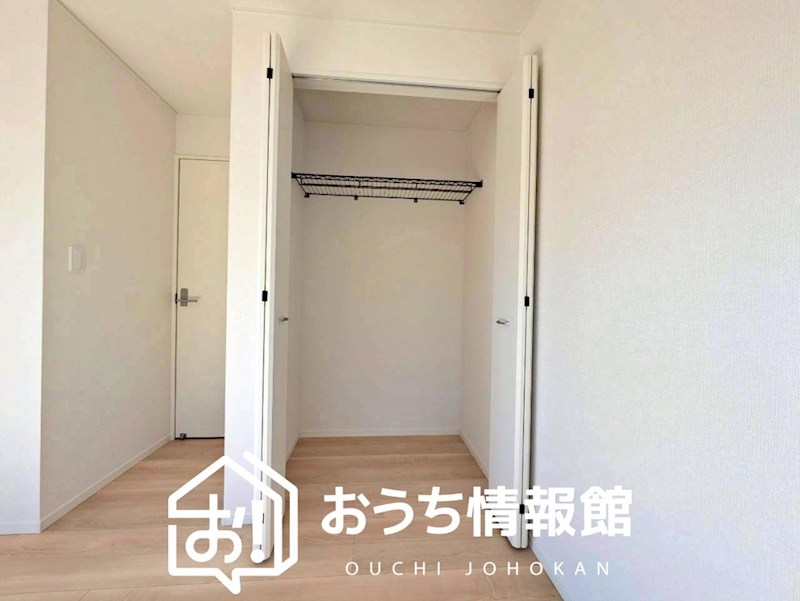 瑞浪市下沖町　第4期　3号棟  内観写真（収納）