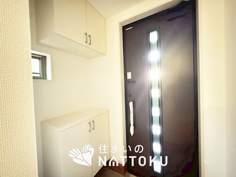 寝屋川市春日町　第2期　 現地写真（玄関）