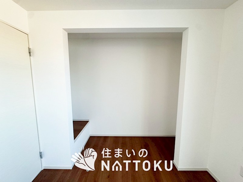 寝屋川市春日町　第2期　 内観写真（収納）