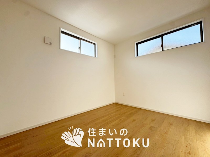 城陽市寺田尼塚　第1期　1号地 内観写真（リビング以外の居室）
