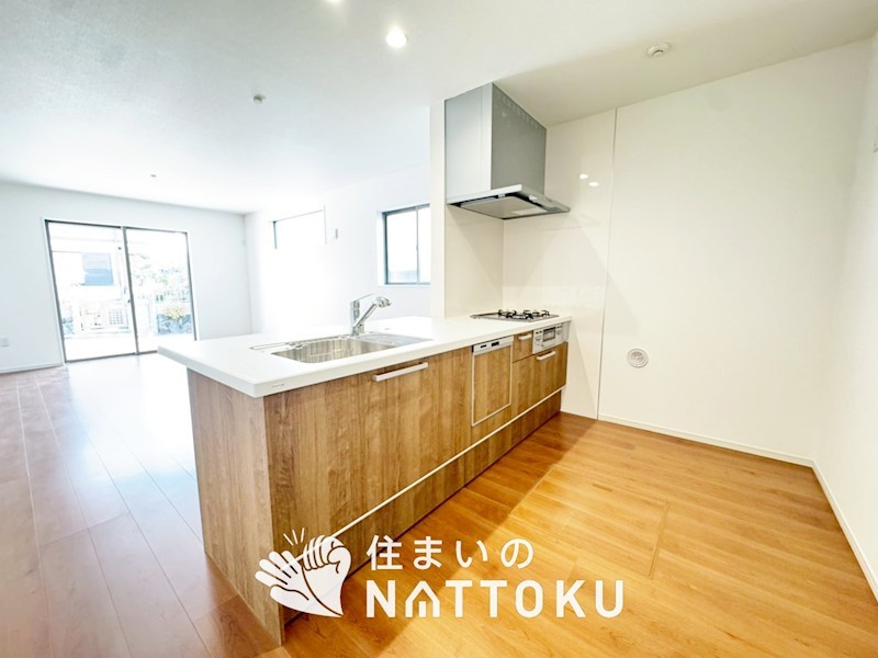 城陽市寺田尼塚　第1期　2号地 内観写真（キッチン）