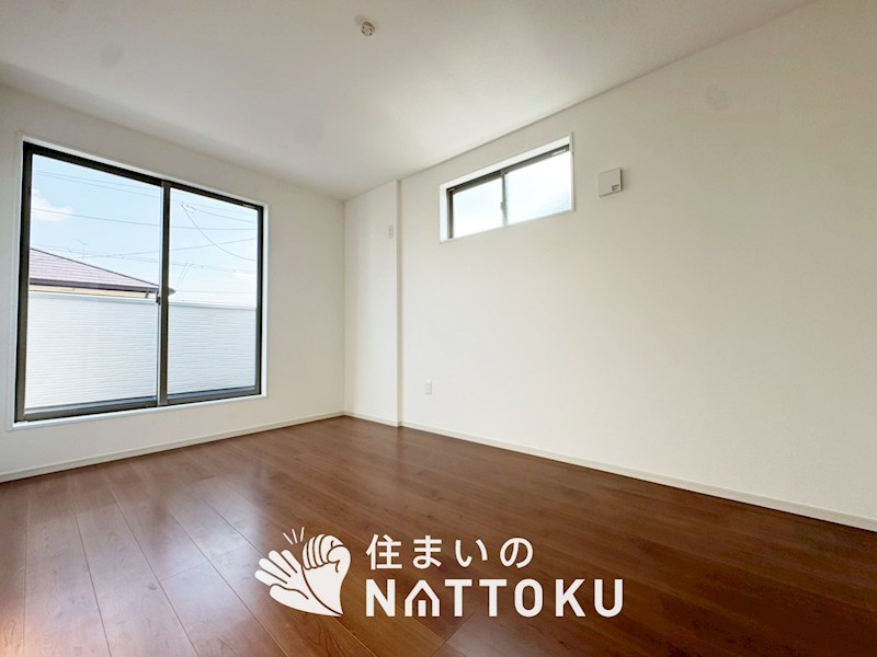 城陽市寺田尼塚　第1期　2号地 内観写真（リビング以外の居室）