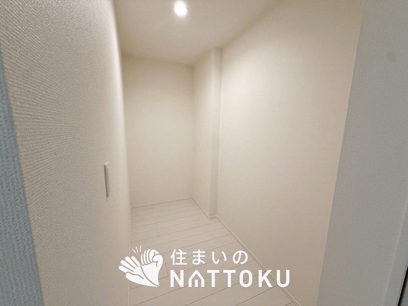 枚方市東香里　A号地 内観写真（収納）