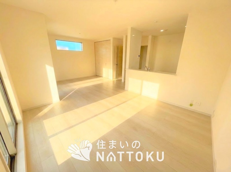 枚方市楠葉野田　第3期　2号地 内観写真（リビング）