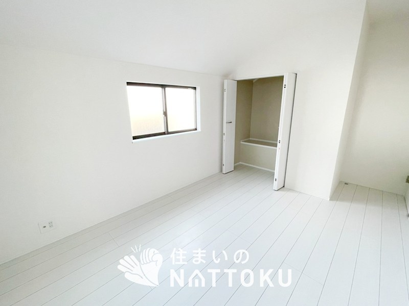 明石市西明石町　A号棟 内観写真（リビング以外の居室）