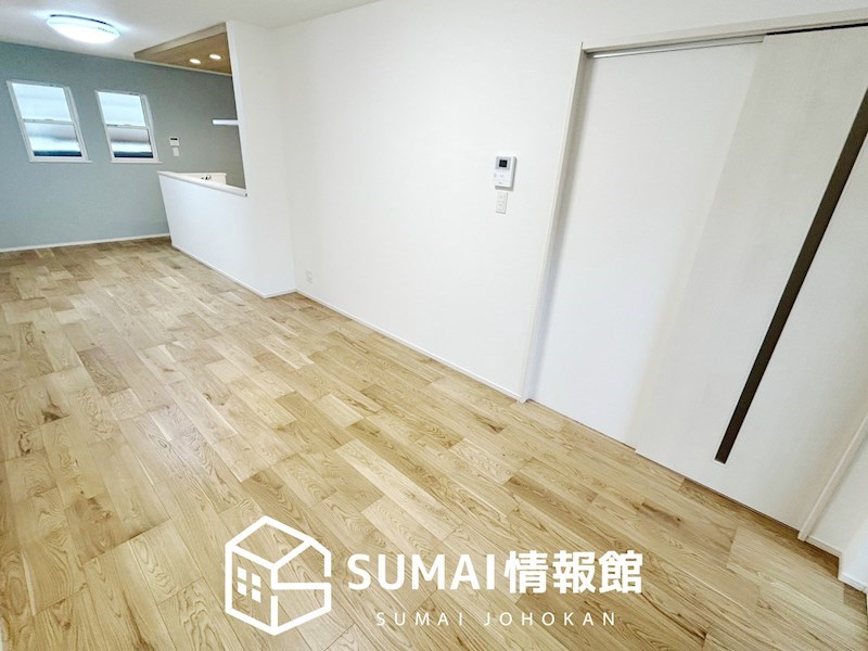 明石市中朝霧　第2期　 内観写真（リビング）