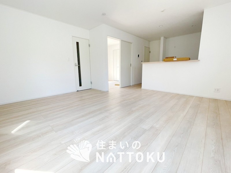 洲本市上物部　第2期　2号地 内観写真（リビング）