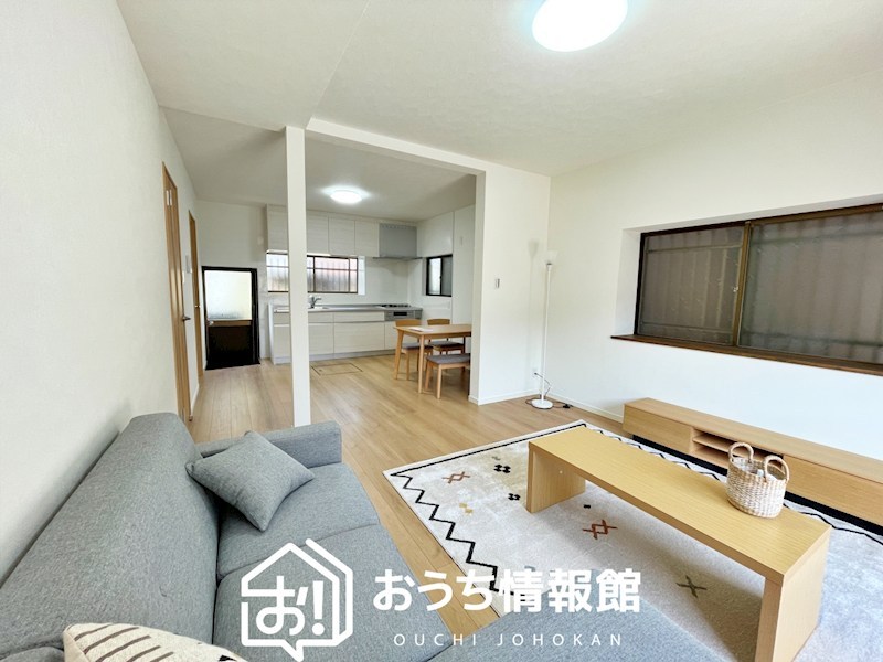 大垣市菅野 内観写真（リビング）