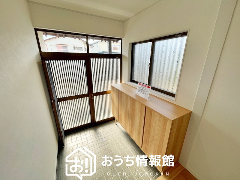 大垣市菅野 現地写真（玄関）