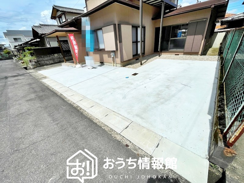 可児市愛岐ケ丘 現地写真（駐車場）
