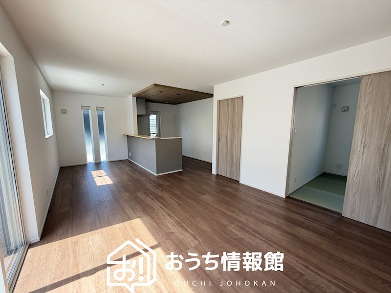 一宮市今伊勢町馬寄　第8期　1号棟 内観写真（リビング）