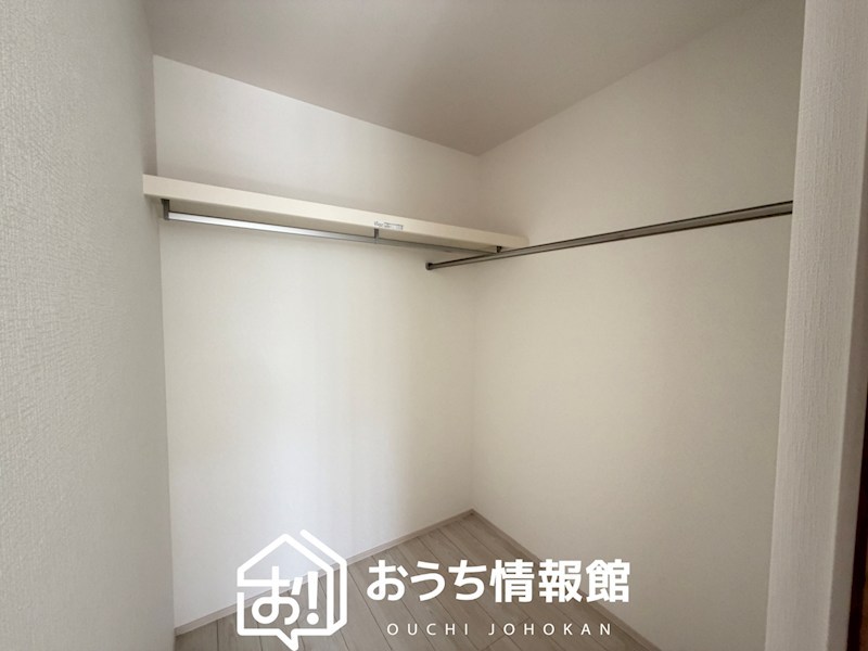 一宮市今伊勢町馬寄　第8期　2号棟 内観写真（収納）