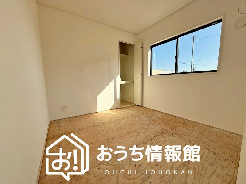 亀山市羽若町　第1期　4号棟 内観写真（リビング以外の居室）