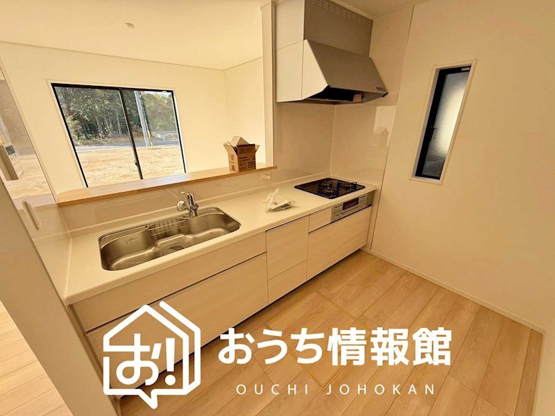 亀山市羽若町　第1期　3号棟 内観写真（キッチン）