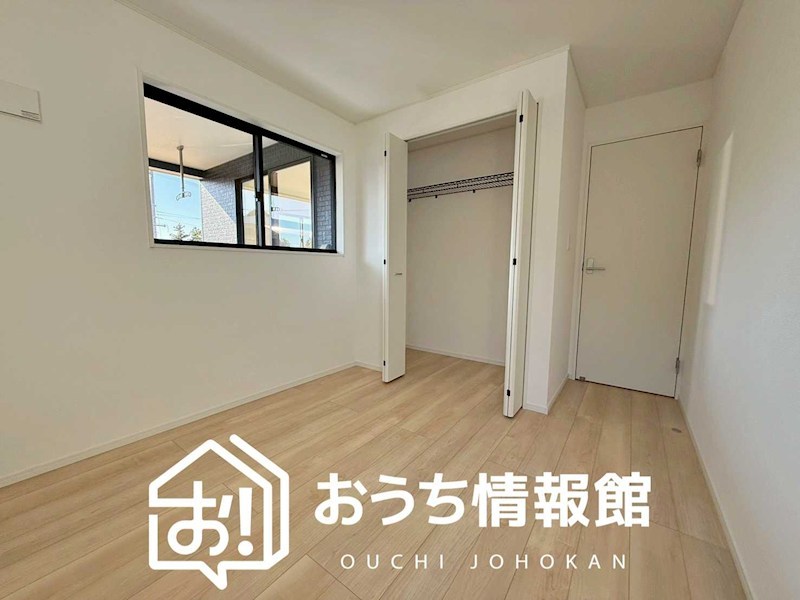 亀山市羽若町　第1期　3号棟 内観写真（リビング以外の居室）