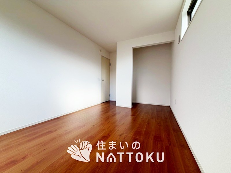 草津市平井　第2期　2号地 内観写真（リビング以外の居室）