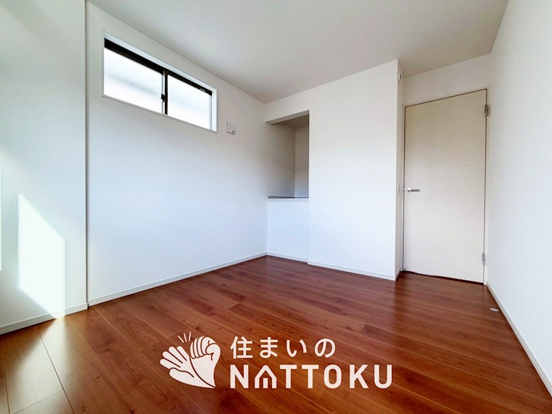 草津市平井　第2期　2号地 内観写真（リビング以外の居室）