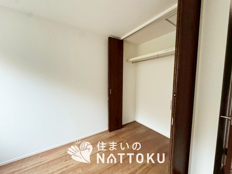 京田辺市草内八田　第1期 内観写真（収納）
