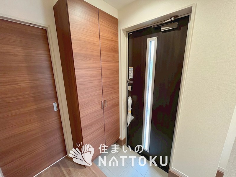 寝屋川市萱島東　第6期　 現地写真（玄関）