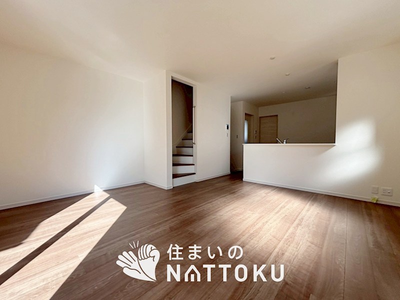 泉大津市池浦町　 内観写真（リビング）