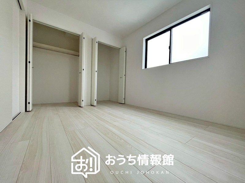 犬山市鳥屋越　2号棟 内観写真（リビング以外の居室）
