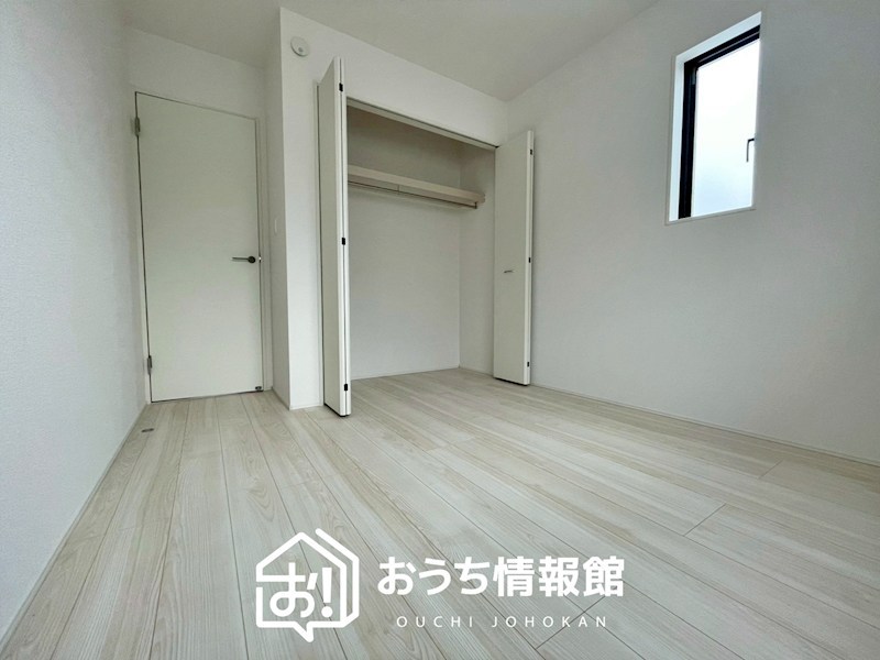 犬山市鳥屋越　2号棟 内観写真（リビング以外の居室）