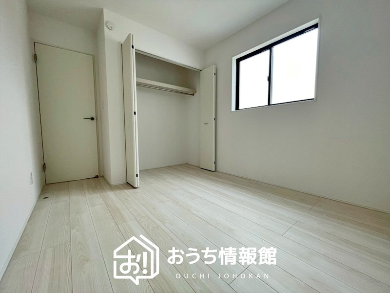 犬山市鳥屋越　5号棟 内観写真（リビング以外の居室）