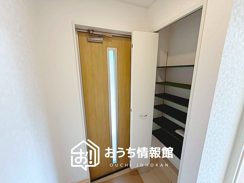 彦根市東沼波町　第6期　1号地 現地写真（玄関）
