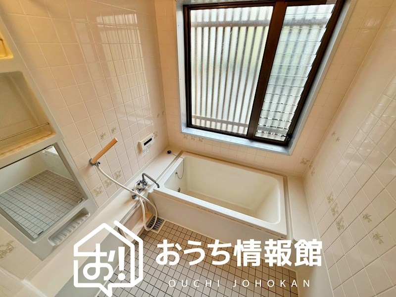津市河辺町　 内観写真（浴室）
